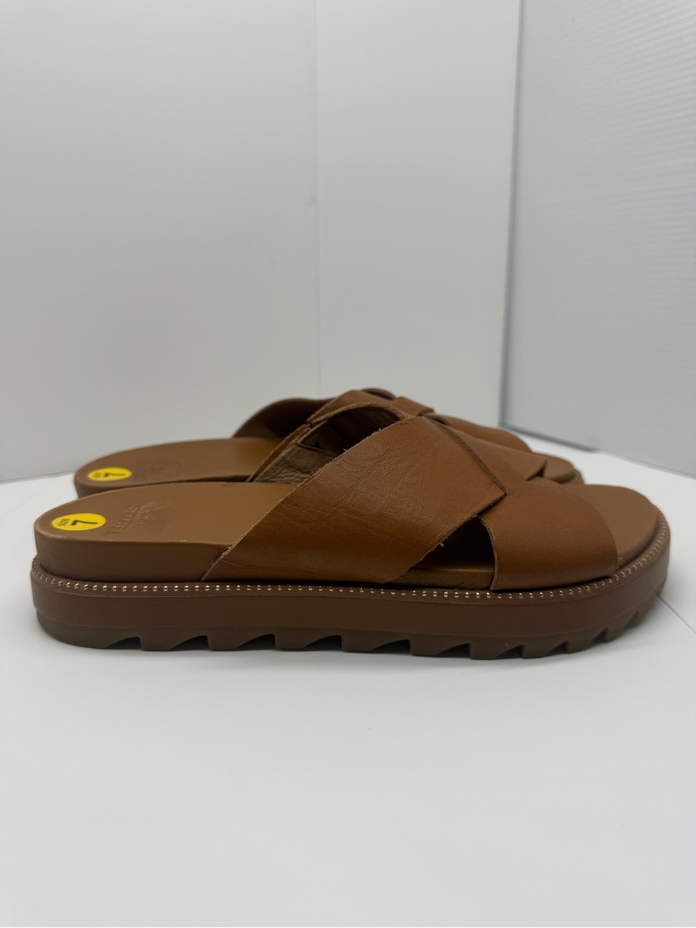 Sorel Roaming Criss Cross Sandals Size 7 Womens Brown Leather Casual Slip On - Picture 2 of 8